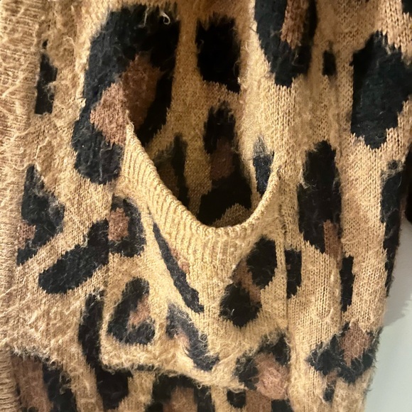 Show Me Your MuMu Out and About Heavy Knit Leopard Cheetah Print Large Cardigan - Picture 5 of 7
